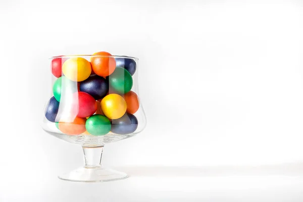 Œufs Multicolores Peints Dans Vase Verre Concept Pâques Endroit Prêt — Photo