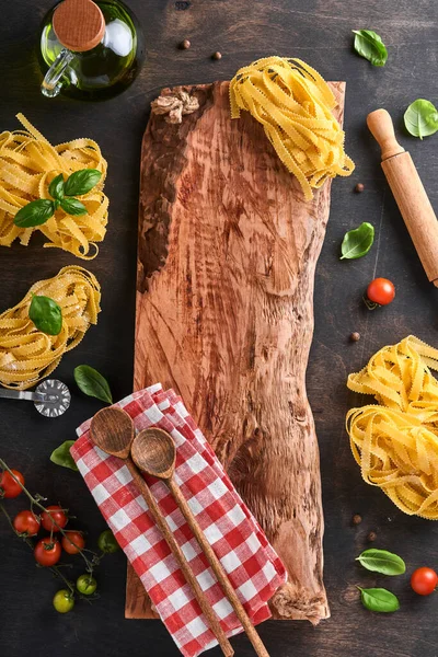 Tagliatelle Homemade Pasta Basil Leaves Flour Pepper Olive Oil Cherry — Stock Photo, Image
