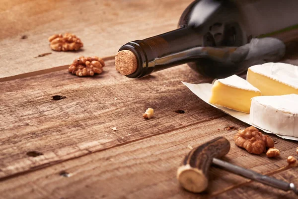 Bottle Wine Corkscrew Grapes Slice Cheese Camembert Nut Old Gray — Stock Photo, Image
