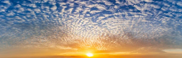 Bright Sun Cirrocumulus Clouds Full Blue Sky Panorama Nature Picture — Stock Photo, Image