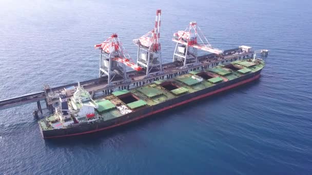 Statek Masowy Zakotwiczony Terminalu Stacji Elektrycznej Orot Rabin Izraelu — Wideo stockowe