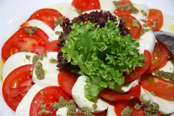 Caprese salad — Stock Photo, Image