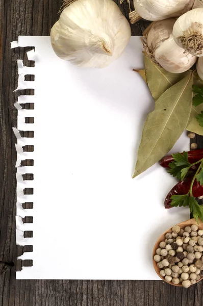 Note for recipe with spices — Stock Photo, Image