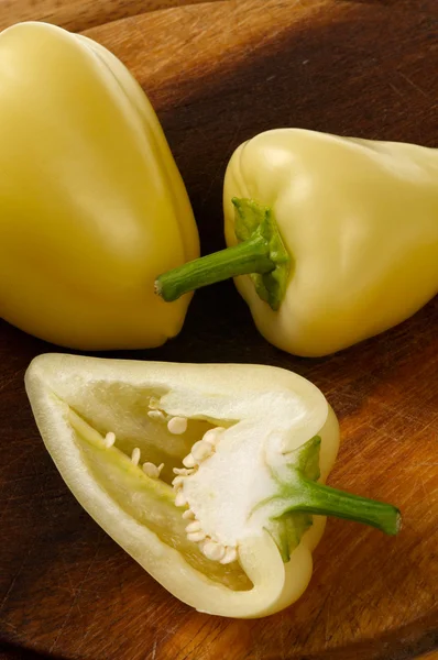 Fresh yellow paprika — Stock Photo, Image