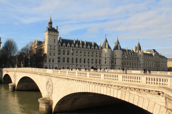 Promenade au bord de la seine, Paris — Stock fotografie