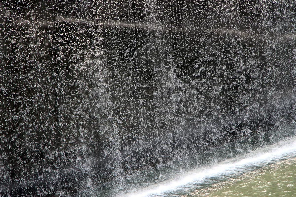 9-11 Anıtı su düşüş