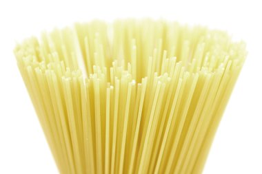 pişmemiş spagetti