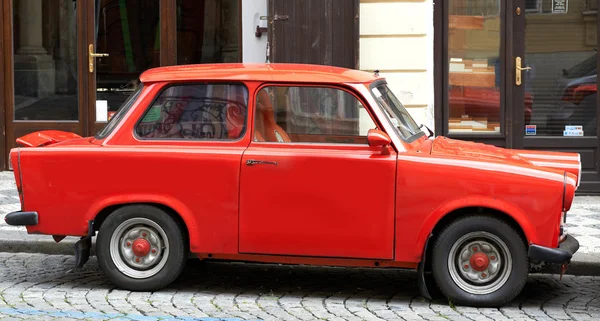 Vieille voiture rouge — Photo