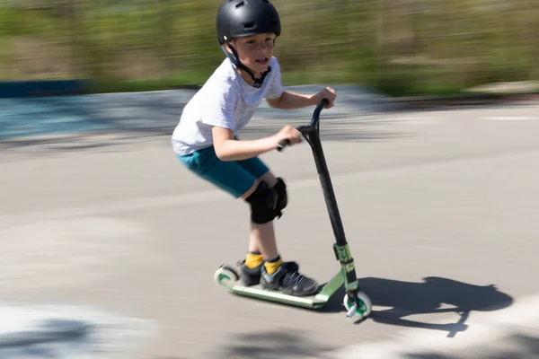 Boy Jumps Scooter — Stock Photo, Image