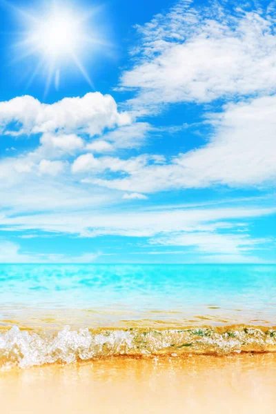 Tropisches Inselparadies Strand Tropische Natur Blaue Meereswelle Türkisfarbenes Meerwasser Gelber — Stockfoto