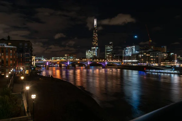 Adembenemend Panorama Nachts Shard Southwark Bridge Londen Verenigd Koninkrijk Lange — Stockfoto