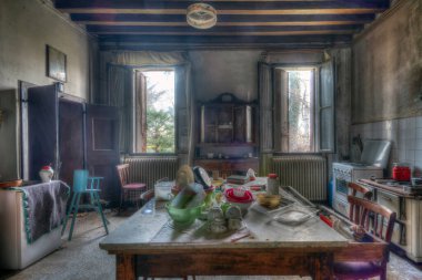 URBEX. ÖZGÜRLÜĞÜ BİR KENDİ İTALYA 'DA GİZLİ BİR EDİLDİ. hdr