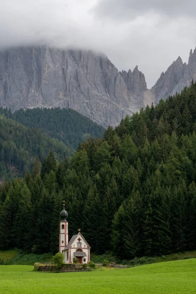 Septiembre 2021 Iglesia San Giovanni Ranui Parque Natural Santa Magdalena — Foto de Stock