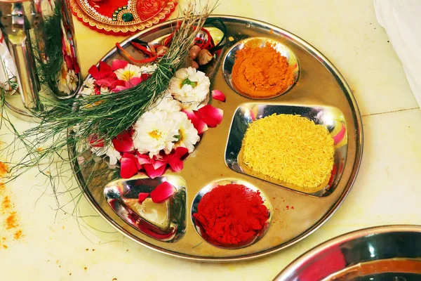 Geleneksel Hint Düğün Töreni - Pooja Thali