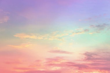 Yumuşak bulutlu gradyan pastel, soyut gökyüzü arkaplanı tatlı renkli.