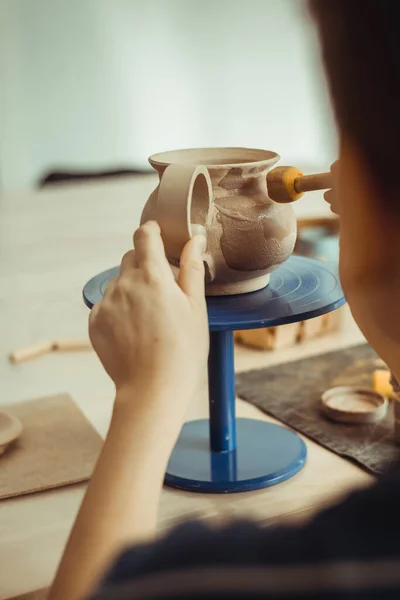 Man Working Potter Wheel Making Dishes Own Hands — Stock Photo, Image