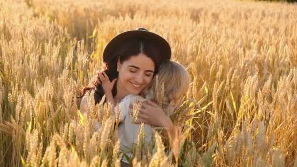 Mother Baby Walks Wheat Field Summer Sunset New Grain Crop — стоковое видео