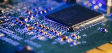 Araba imalatında çip sıkıntısı. Elektronik çiplerin ve elektronik kontrol panellerinin yüksek teknoloji ürünü..