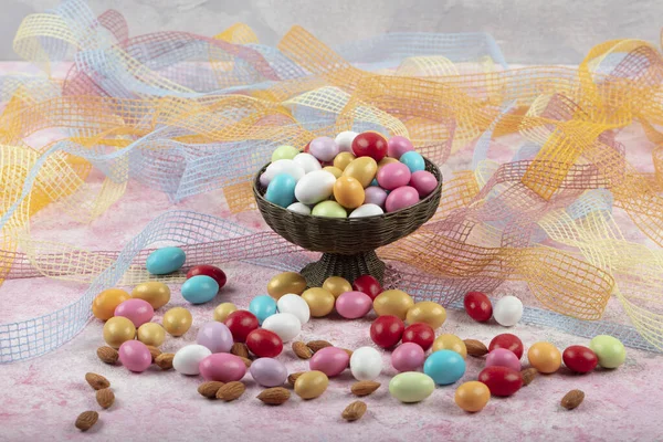 Migdałowe Cukierki Kolorowe Cukierki Tło Widok Góry Migdałowe Słodycze Święto — Zdjęcie stockowe