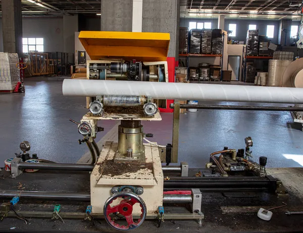 Máquina Cola Para Núcleos Tubos Papel Motor Metal Aço Fabricante — Fotografia de Stock