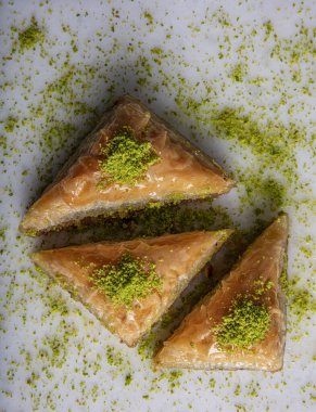 Türk geleneksel Baklava tatlısı ve çay konsepti. Yemek arkaplanı.. 