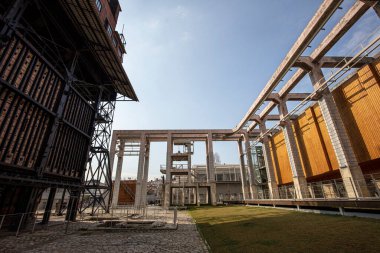 1892 yılında inşa edilen tarihi gazhane restore edildi ve Kültür ve Sanat Merkezi 'ne dönüştürüldü. Gazhane Müzesi (Muze Gazhane) 9 Temmuz 2021 'de açıldı. Kadıköy, İstanbul, TÜRK.