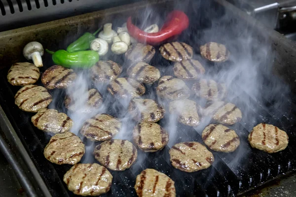 Turkse Food Kofte Kofta Cheddar Gehaktballen Kebab Gegrilde Pasteitjes Houtskool — Stockfoto
