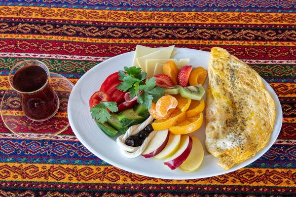Kahvaltı Tabağı Geleneksel Türk Kahvaltı Masası Spread Breakfast Türk Usulü — Stok fotoğraf