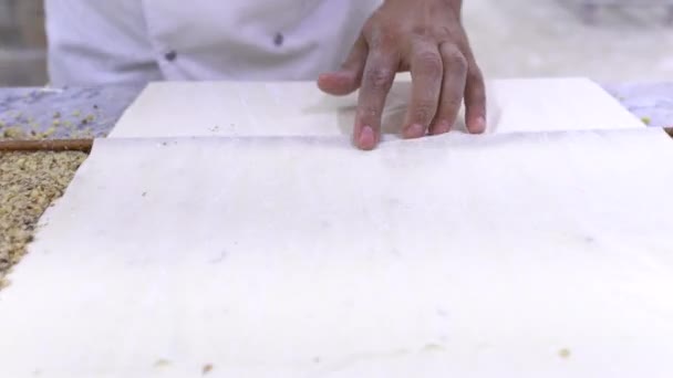 Robiąc Pistachio Baklava Etapy Przygotowania Deserów Baklava Szef Robi Tradycyjny — Wideo stockowe