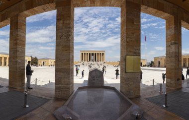 Anitkabir, Ankara, Türkiye - 14 Nisan 2022; Panorama Anitkabir Mustafa Kemal Atatürk 'ün mozolesidir. Ankara, Türkiye.