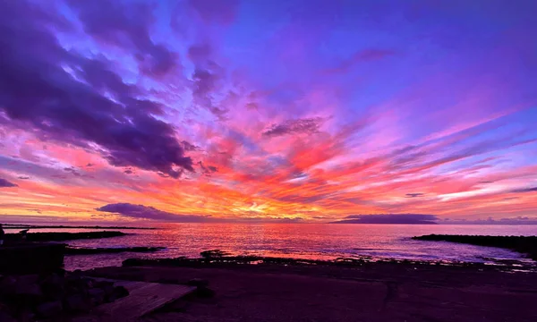 Dramatic Colorful Sky Sunset Ocean Stormy Clouds — Stock Photo, Image