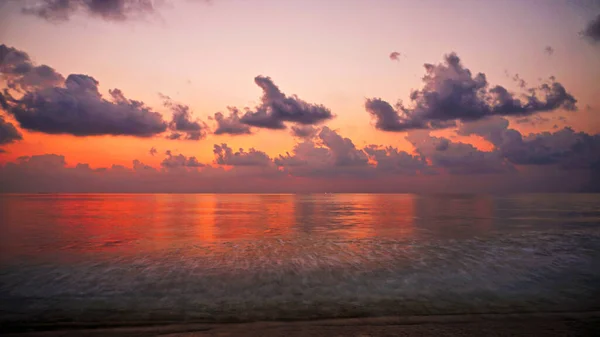 Amazing Sunset Clouds Dramatic Sky Sunset Sunrise Sea Ocean Beautiful — Stock Photo, Image