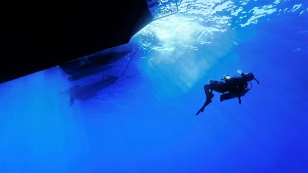 Photo Sous Marine Plongeur Dans Les Rayons Lumière Art Décoration — Photo