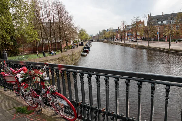 April 2022 Amsterdam Die Niederlande Schöne Flusslandschaft Architektur Der Stadt — Stockfoto