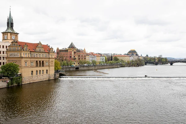 プラハチェコ共和国2022年4月25日 都市の建築 — ストック写真