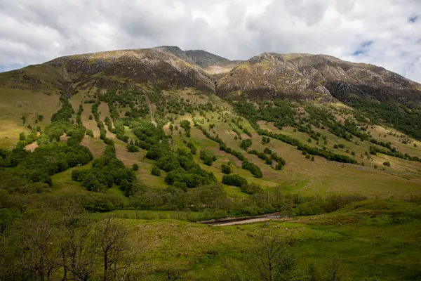 Juni 2022 Schottland Großbritannien Schöne Berglandschaft — Stockfoto