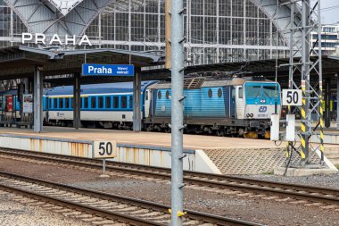 Prag Çek Cumhuriyeti 25 Nisan 2022 En büyük tren istasyonu