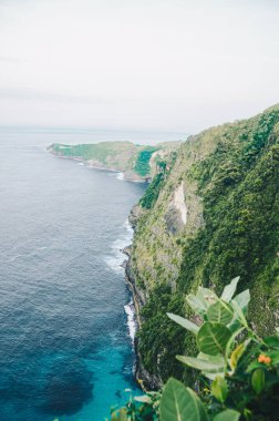 Nusa Penida adasının güzel manzarası. Doğa tarafından yaratılan bir başyapıt.