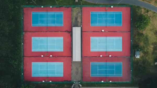 Шесть Теннисных Кортов Видом Сверху — стоковое фото