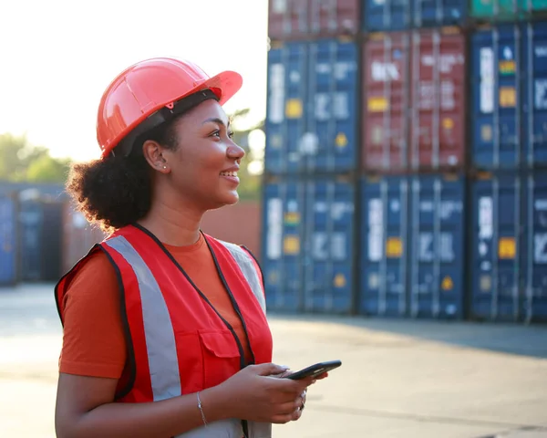 Portrait Employee Supervisor Smiling African American Woman Container Worker Hard — 스톡 사진