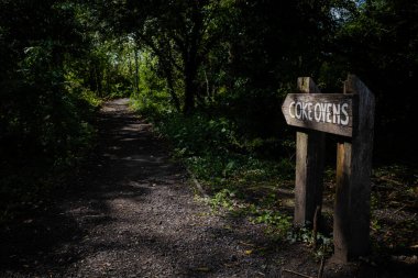 Newburn UK: 24 Mayıs 2021: Kuzey İngiltere 'de Throckley Isabella Colliery Coke Ovens kalıntıları