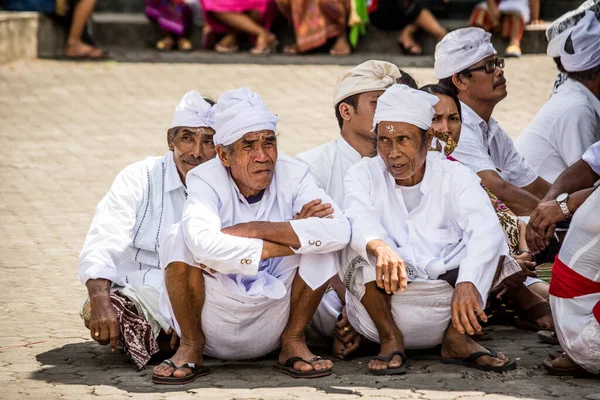 Bangli Bali Indonesia Sierpnia Balijczycy Uczestniczący Ceremonii Kremacji Królewskiej Bangli — Zdjęcie stockowe