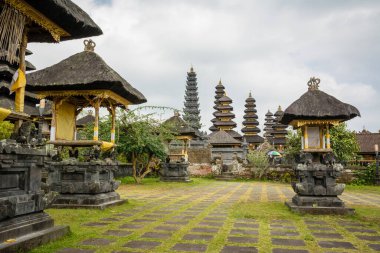 Endonezya, Bali 'deki kutsal tapınak manzarası