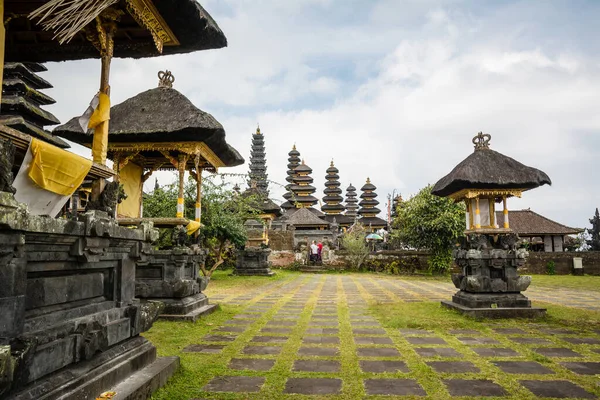 Utsikt Över Det Heliga Templet Bali Indonesien — Stockfoto