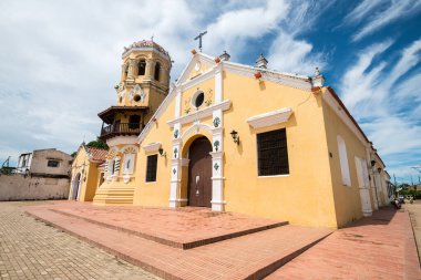 street view of mompox colonial town in colombia