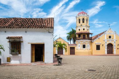 street view of mompox colonial town in colombia