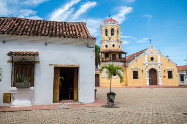 street view of mompox colonial town in colombia