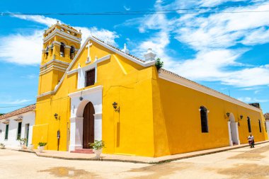 street view of mompox colonial town in colombia
