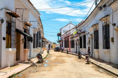 street view of mompox colonial town in colombia
