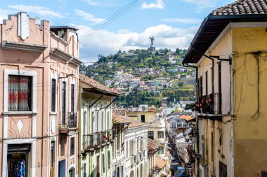 street view of quito, ecuador